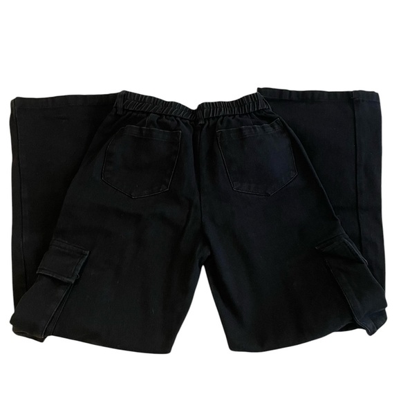 Black Cargo pants - Picture 5 of 9